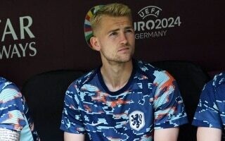 Голландский защитник Де Лигт обратился за помощью к психологу после запаса на Euro 2024