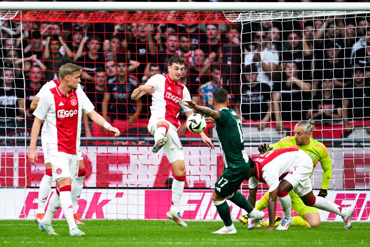 Аякс Амстердам одерживает победу в эпической серии пенальти