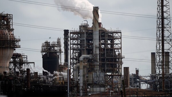 Shell assesses impact of Iran war on its profits