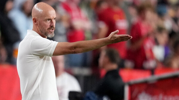 Тренер Эрик Тен Хаг говорит о своем коллеге Арне Слоте