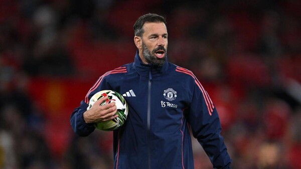 Van Nistelrooy Returns to Netherlands Squad